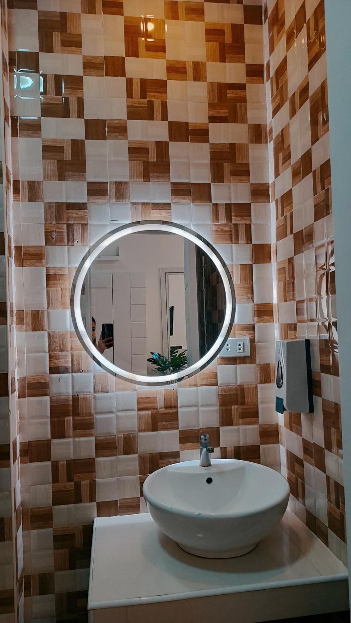 Elizabeth Hotel - Naga Pili  Kültér fotó