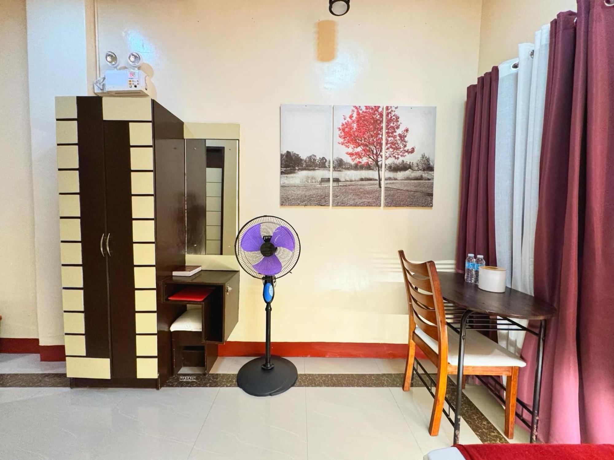 Elizabeth Hotel - Naga Pili  Kültér fotó