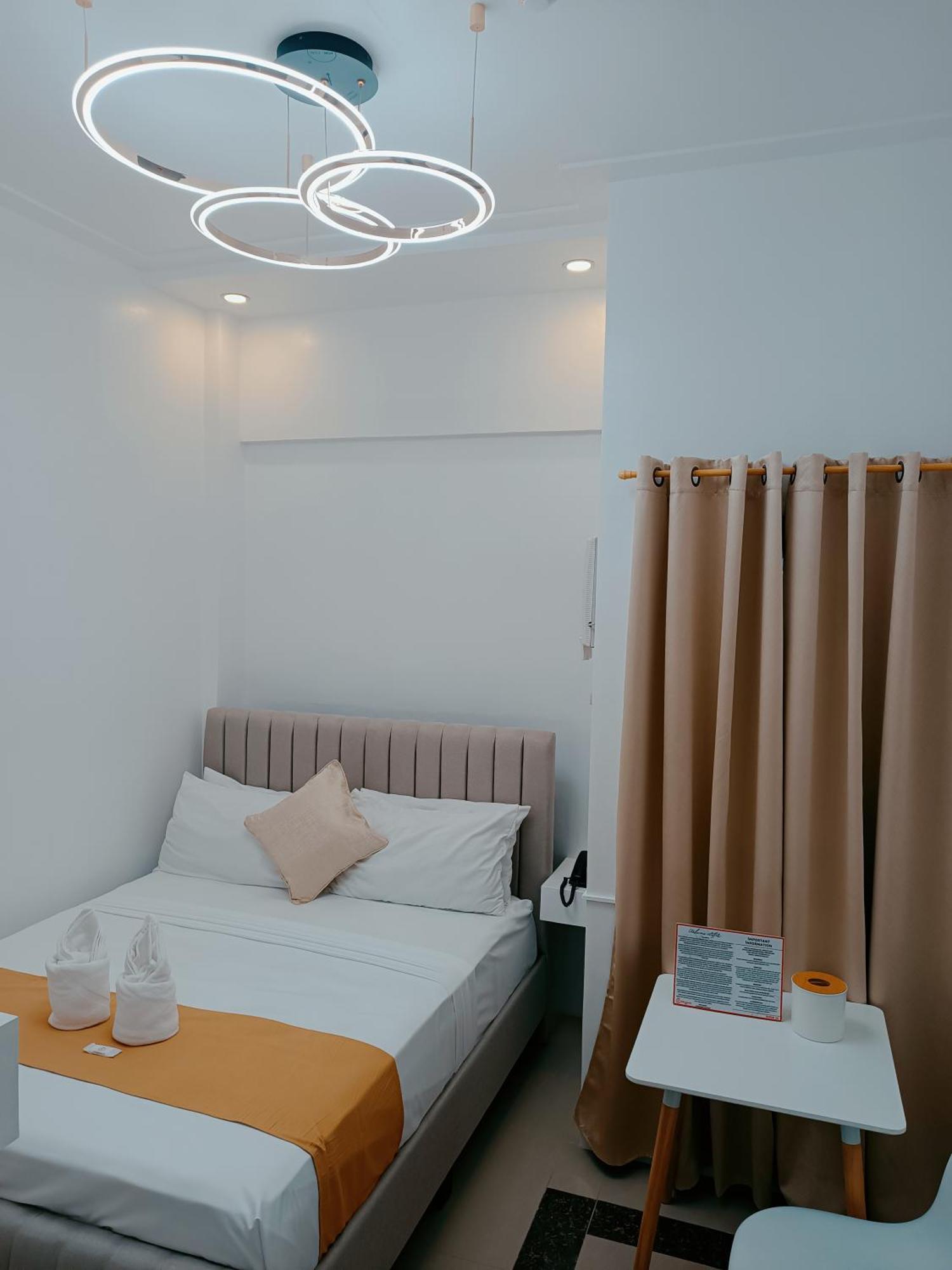 Elizabeth Hotel - Naga Pili  Kültér fotó