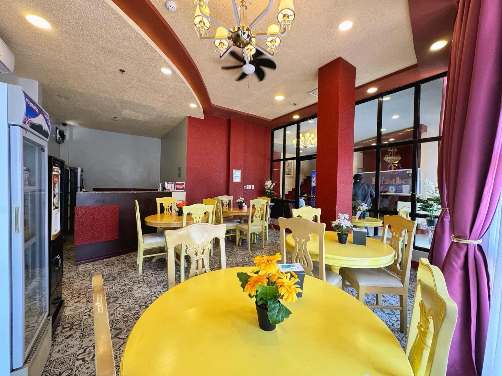 Elizabeth Hotel - Naga Pili  Kültér fotó