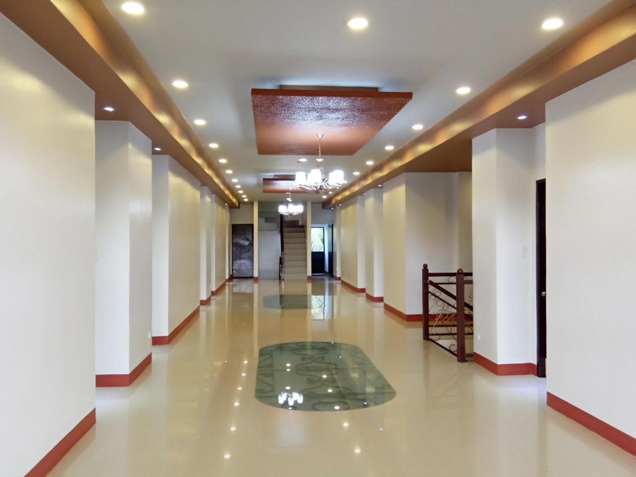 Elizabeth Hotel - Naga Pili  Kültér fotó