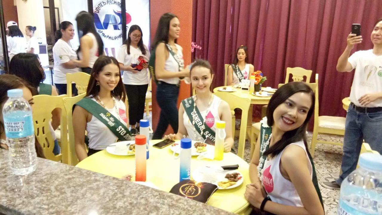 Elizabeth Hotel - Naga Pili  Kültér fotó
